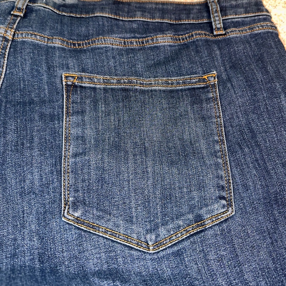 Sonoma Dark Blue Jean Shorts. Size 24 - Picture 9 of 12
